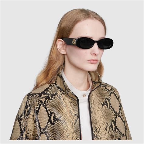 Gucci oval sunglasses